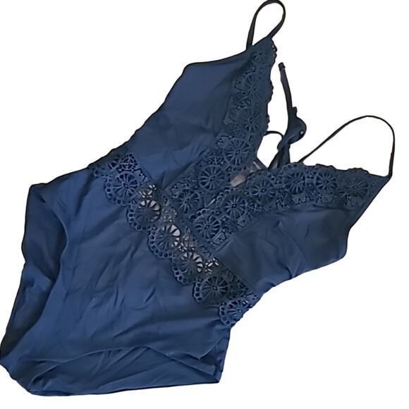 Becca by Rebecca Virtue Muse One Piece Swimsuit Size M - Picture 2 of 8